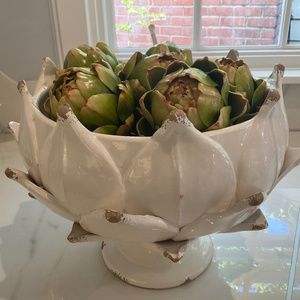 Chelsea House Artichoke Table Vase